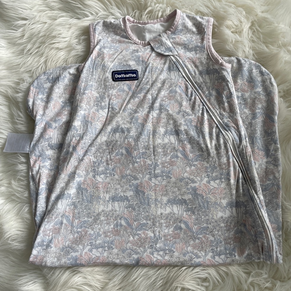 Brand new domiamia sleepsack